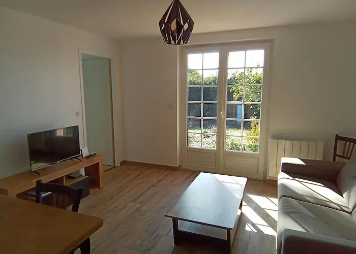 Les Noisetiers Le Loroux-Bottereau